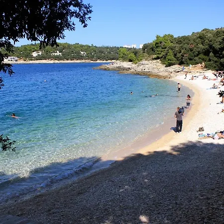 With A Parking Space - 17827 Πούλα