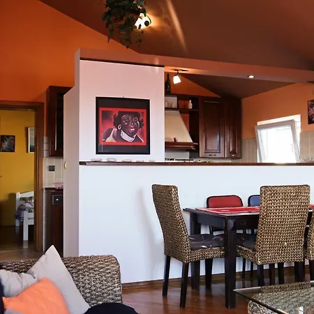 Appartamento With A Parking Space - 17827 Pola